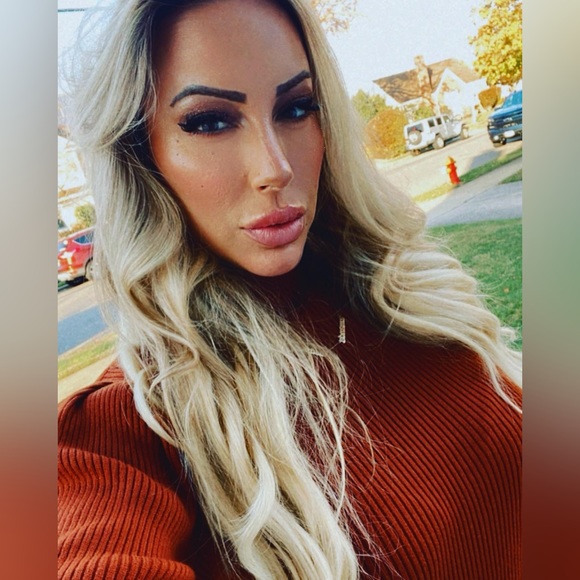 Meet your Posher, Amanda - Picture 11 of 14